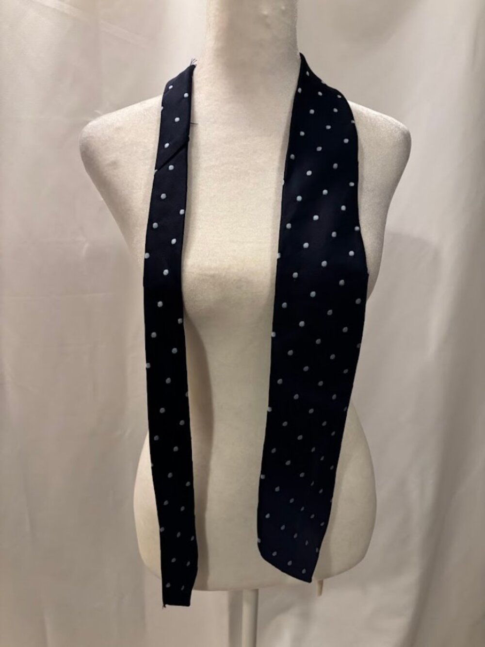 QIANA BY DUPONT 100% Nylon Necktie